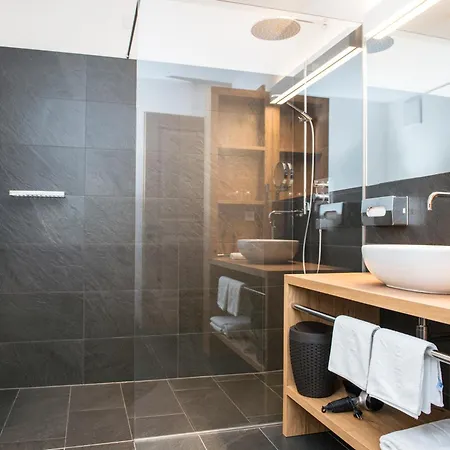 Apart-hotel Zin Senfter San Candido